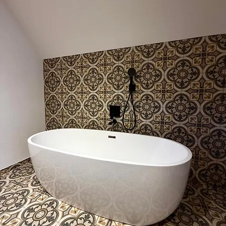 Bradutul De La Munte 度假居 *