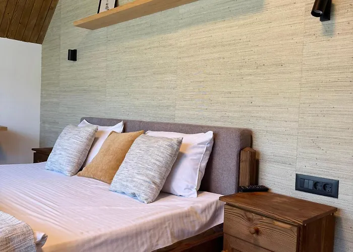 Bradutul De La Munte Holiday home *