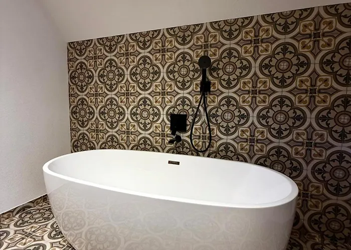 Bradutul De La Munte Holiday home *